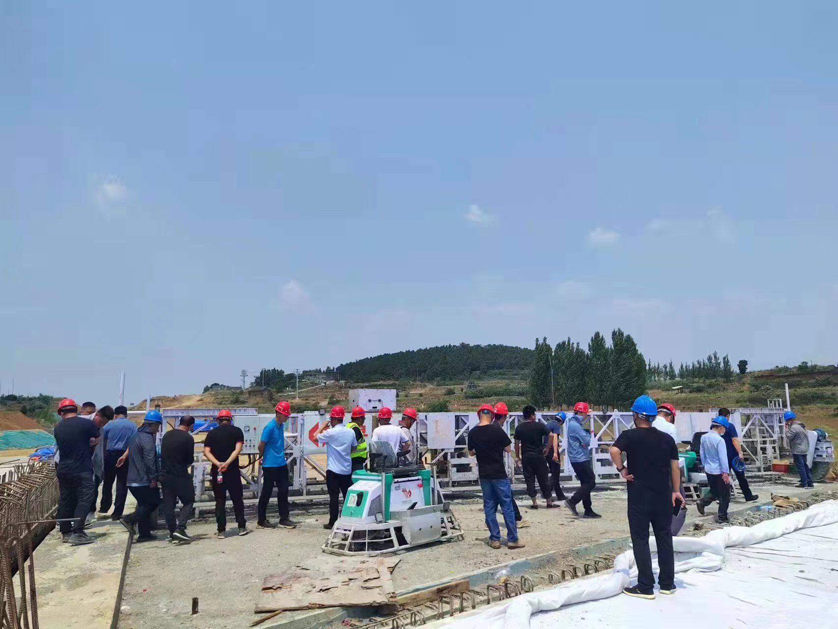 共交流  促提升——第五區(qū)域項(xiàng)目部開展開放式觀摩交流活動