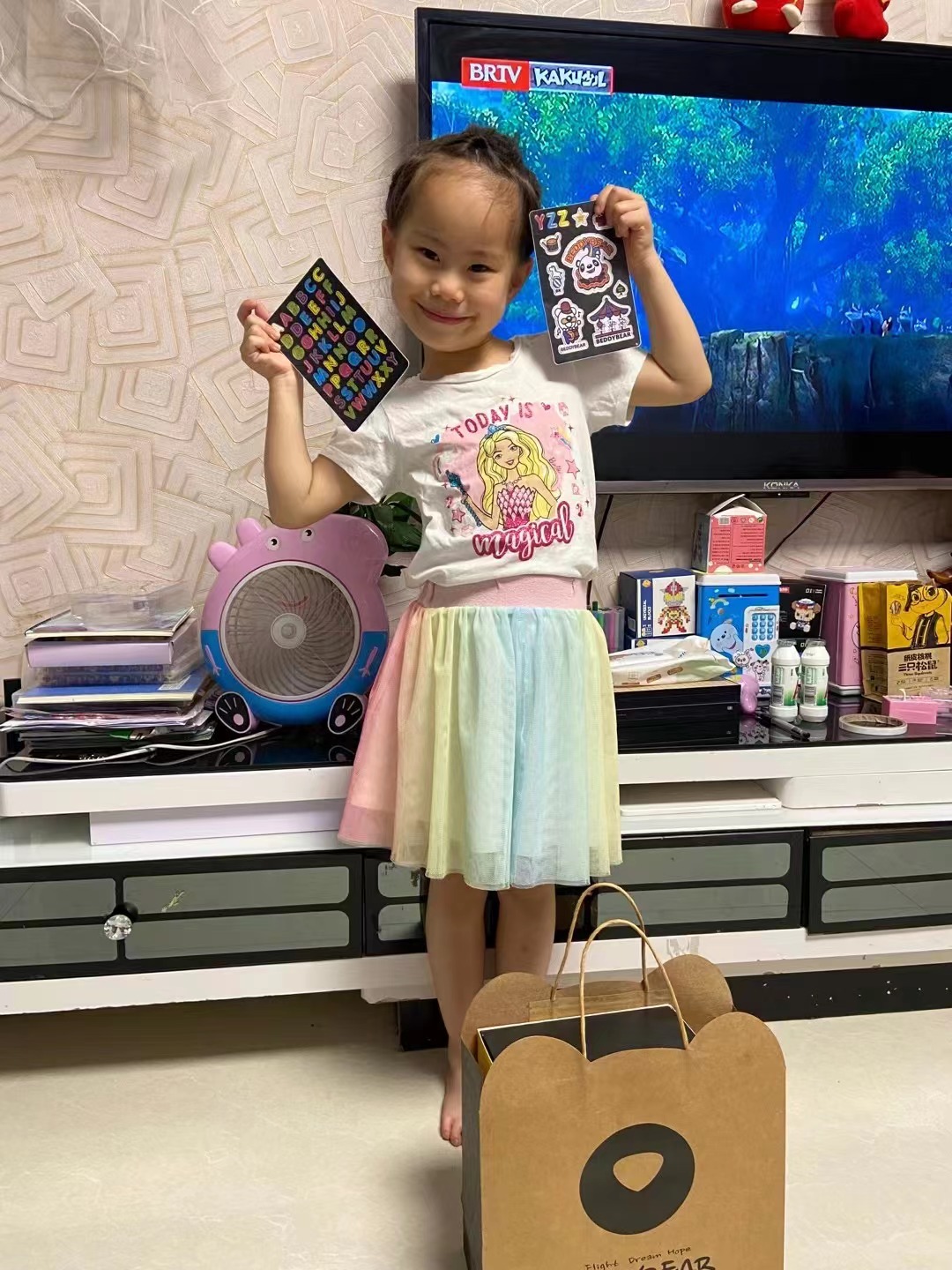 閆學(xué)波姑娘