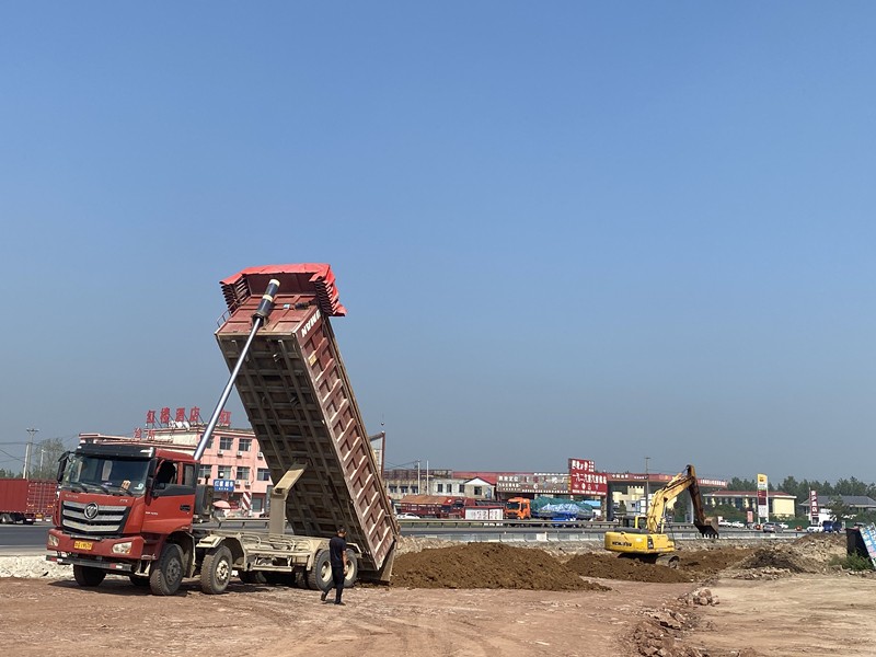 臨沂分公司忘我工作，以實(shí)干促大干