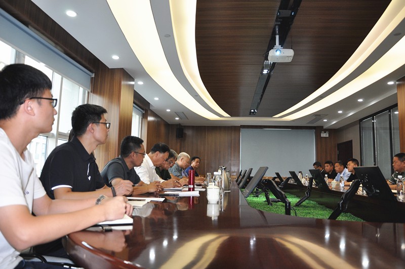 山東公路協(xié)會(huì)、淄博市科協(xié)等專家一行蒞臨我公司開展考察指導(dǎo)工作