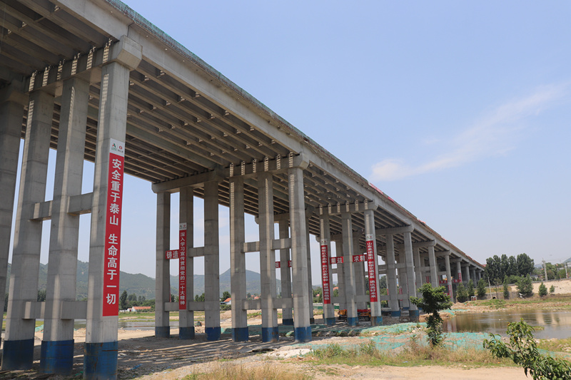 臨臨高速項目在建橋梁圖展