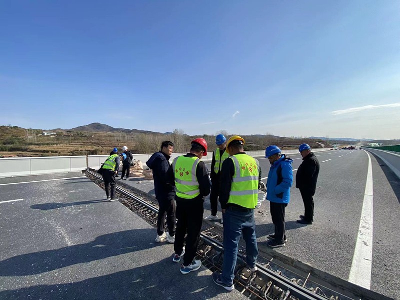 2-2、施工前，項目辦組織去其他標段參觀學習_副本