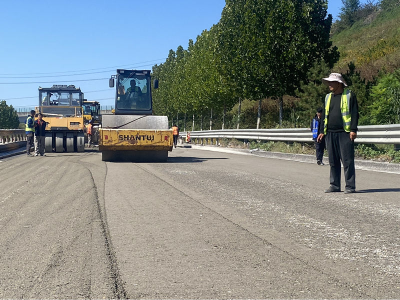 路面碾壓_副本 路面碾壓_副本