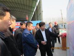 市紀委、市公路局領導視查S102濟青線公路建設情況