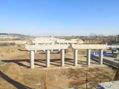 張博路分離立交橋箱梁架設(shè)專題：齊心協(xié)力，天塹變通途