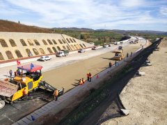 西南分公司貴州項目部底基層試驗段施工順利完成